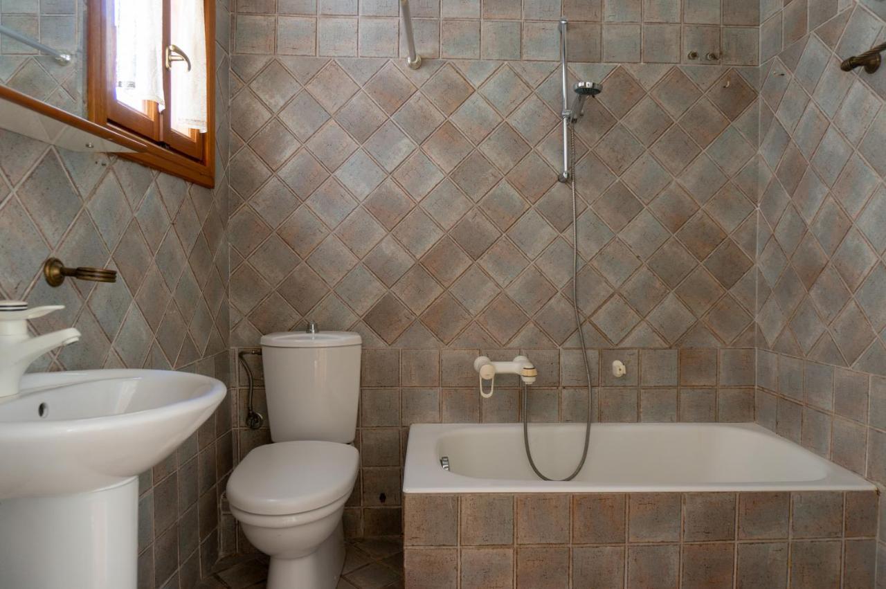 Hadrians Den In Heart Of Plaka By Jj Hospitality Apartment Атина Екстериор снимка